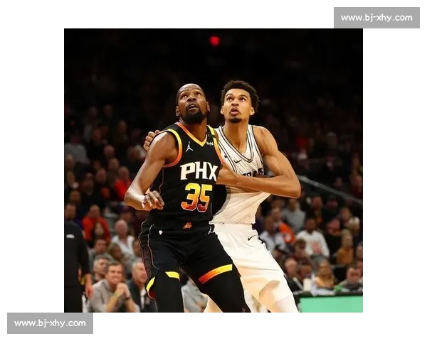 马刺与太阳激战回顾 布克与兰德尔对决精彩不断