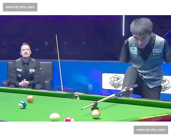 郑宇伯对决彭祥伟擂台巅峰之战引爆格斗圈关注谁能登顶荣耀时刻